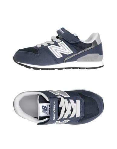 фото Низкие кеды и кроссовки new balance