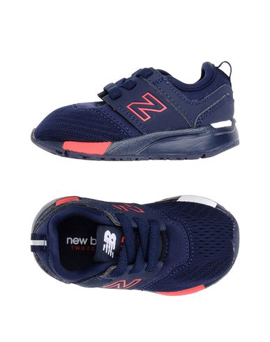 фото Низкие кеды и кроссовки new balance