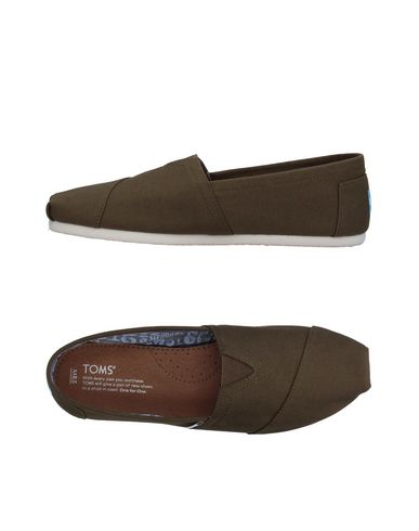 фото Низкие кеды и кроссовки Toms