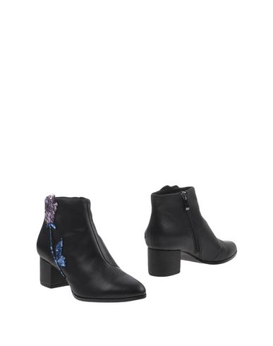 Полусапоги и высокие ботинки SH Collection