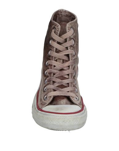 фото Высокие кеды и кроссовки Converse limited edition