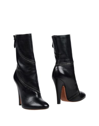 Полусапоги и высокие ботинки AlaÏa