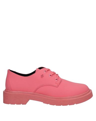 Обувь на шнурках