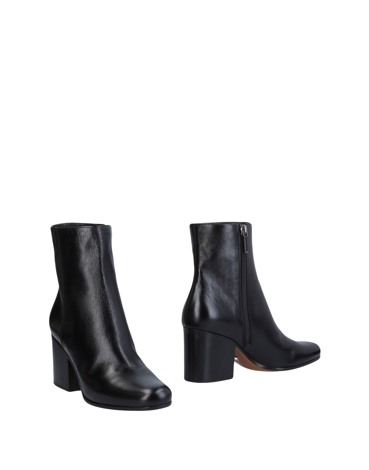 DIOR Ankle boot,11461063BU 13