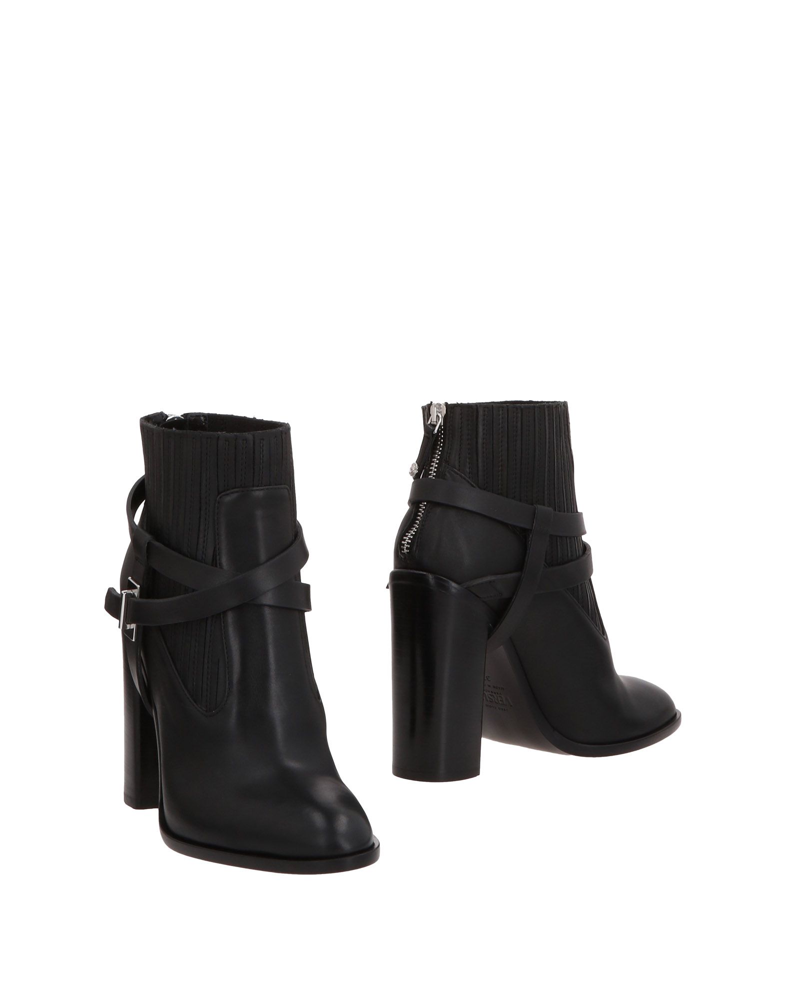 VERSUS ANKLE BOOTS,11474228RQ 11