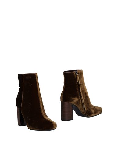 Полусапоги и высокие ботинки