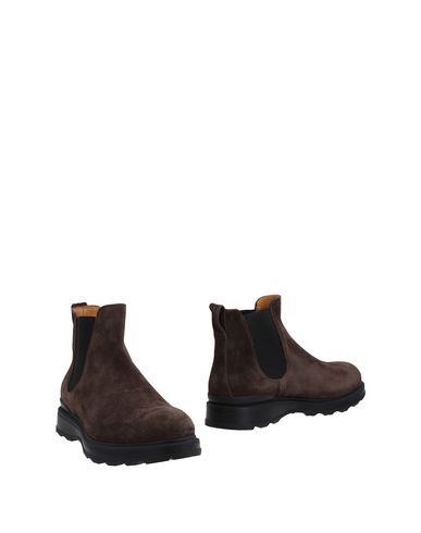 Полусапоги и высокие ботинки Woolrich