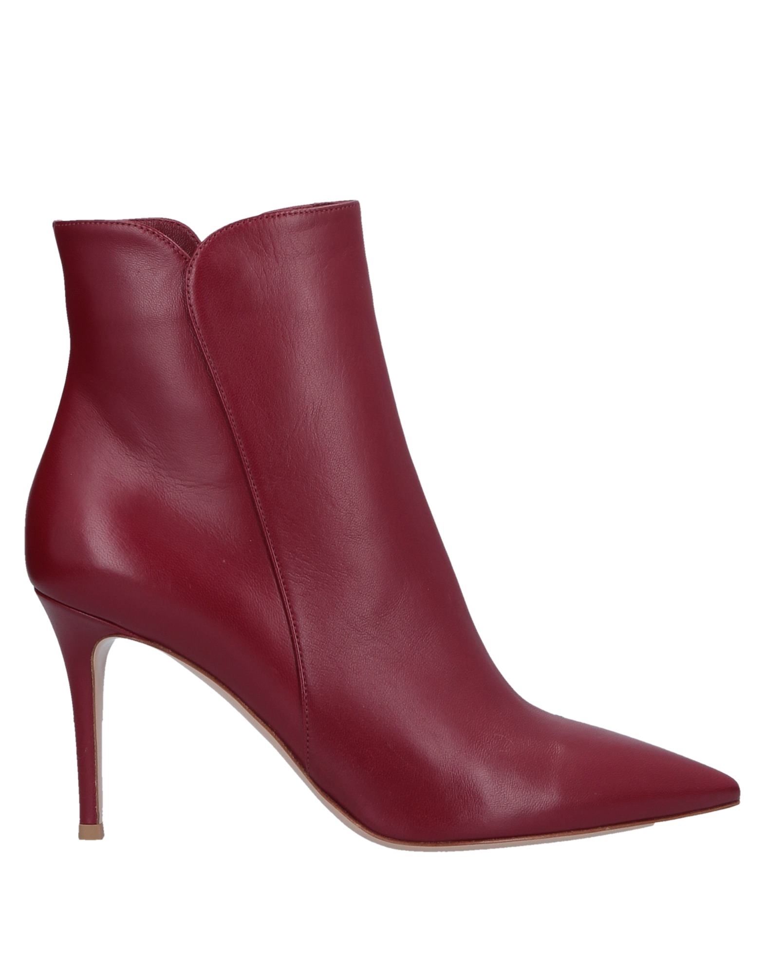 Gianvito Rossi Levy 85 Leather Bootie In Maroon