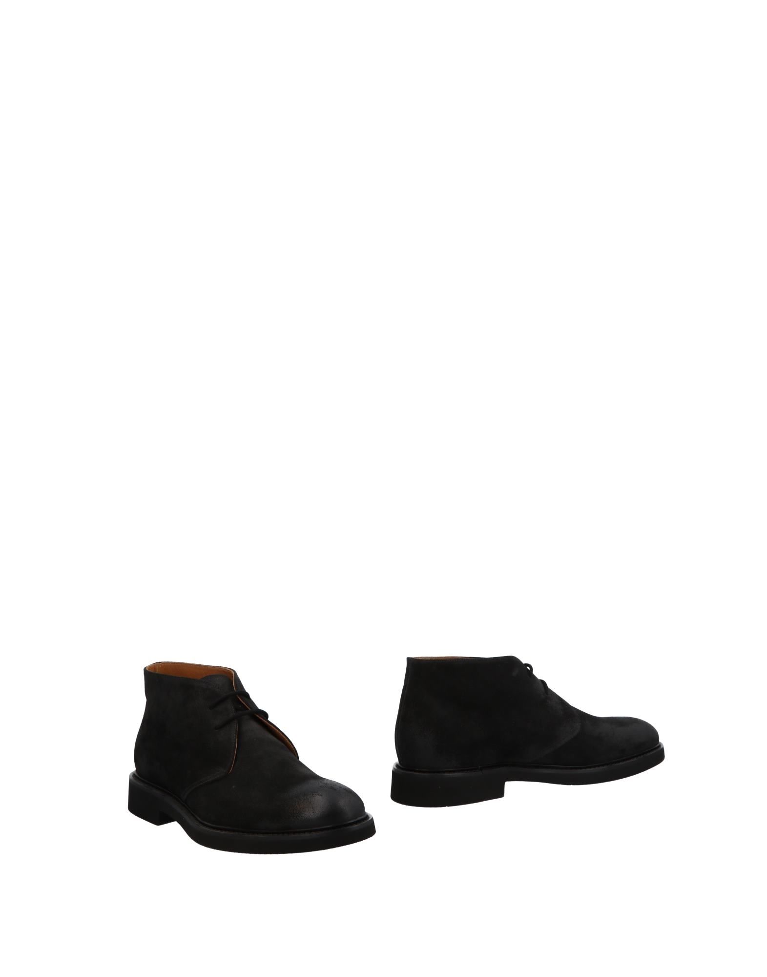 Doucal's Boots In Black
