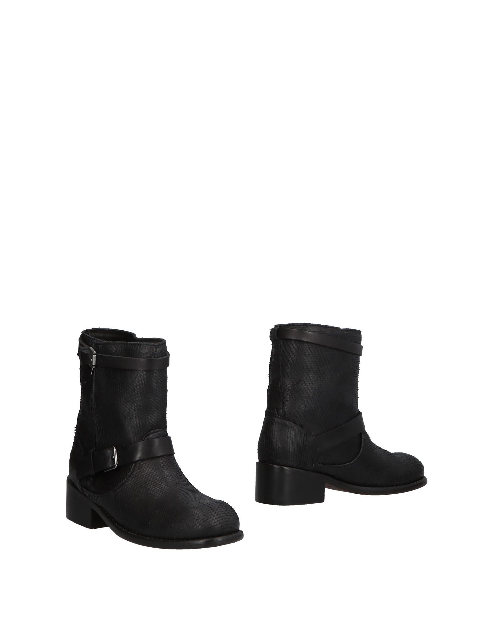 CATARINA MARTINS Ankle boot,11507380QX 11