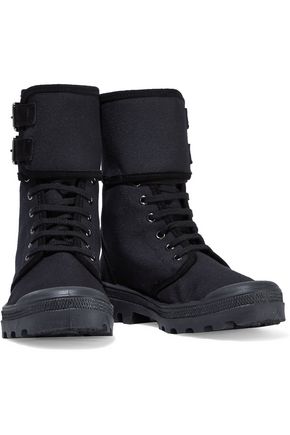 Black boots  KF25029