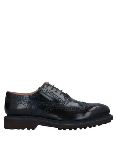 Обувь на шнурках