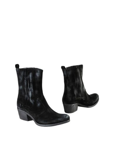 Полусапоги и высокие ботинки