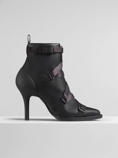 chloe tracy boot
