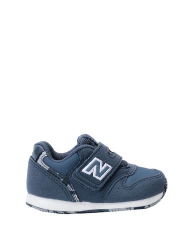 фото Низкие кеды и кроссовки new balance