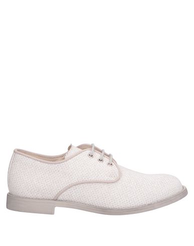 Обувь на шнурках