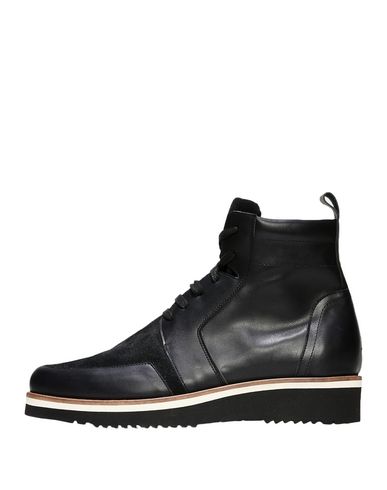 Полусапоги и высокие ботинки Armani Exchange