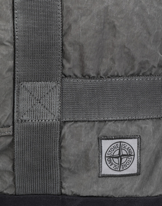 Large Fabric Bag Stone Island Men - Official Store