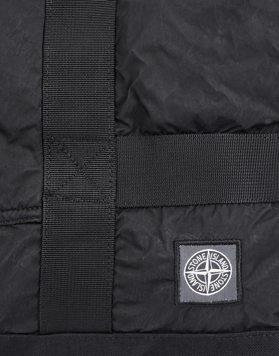 91370 Large Fabric Bag Stone Island Men - Official Online Store