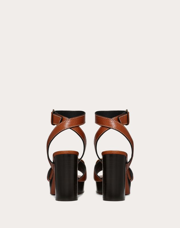0401~Calfskin Caged Sandals with Buckled-fastening