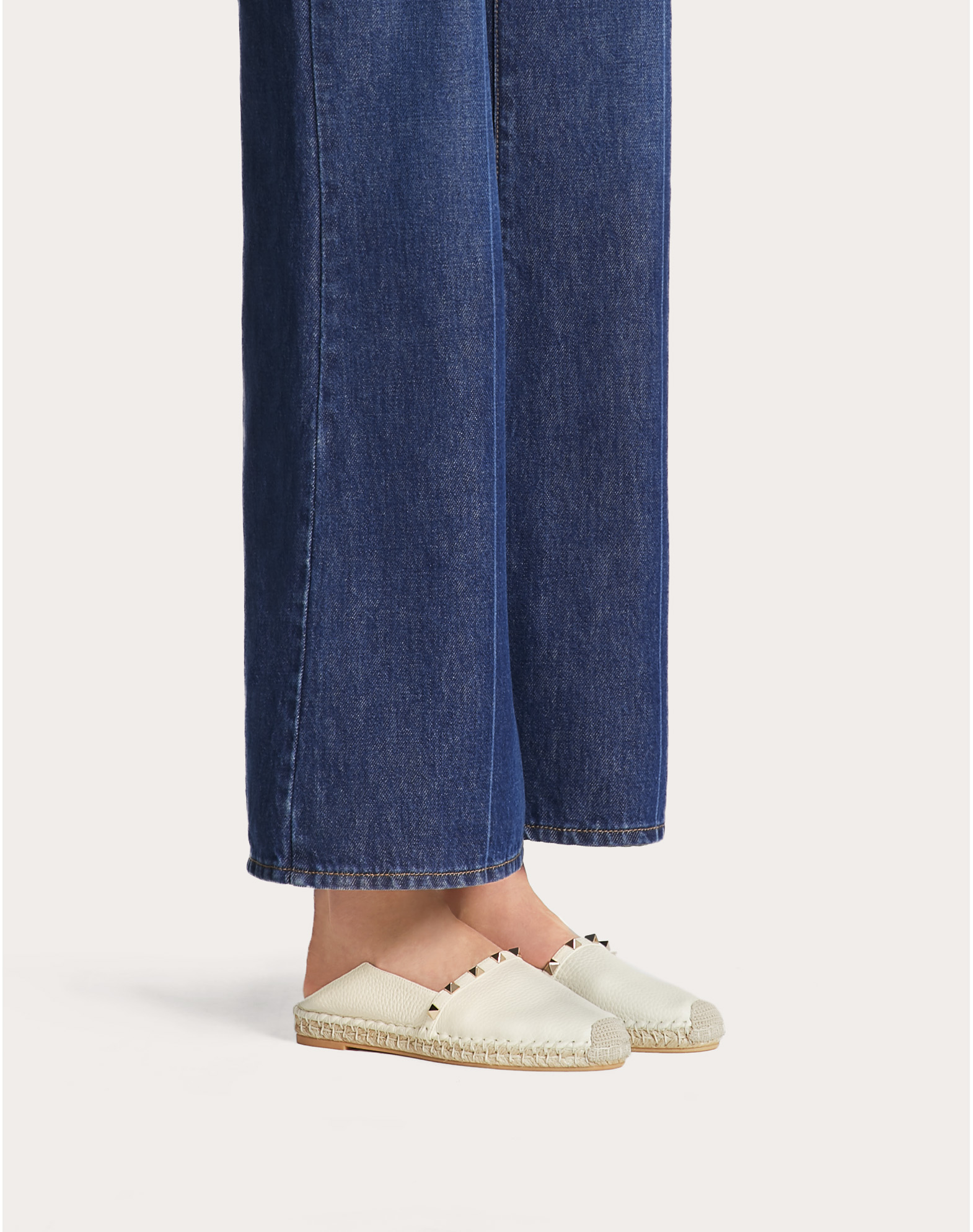 Rockstud雙粒面小牛皮帆布鞋