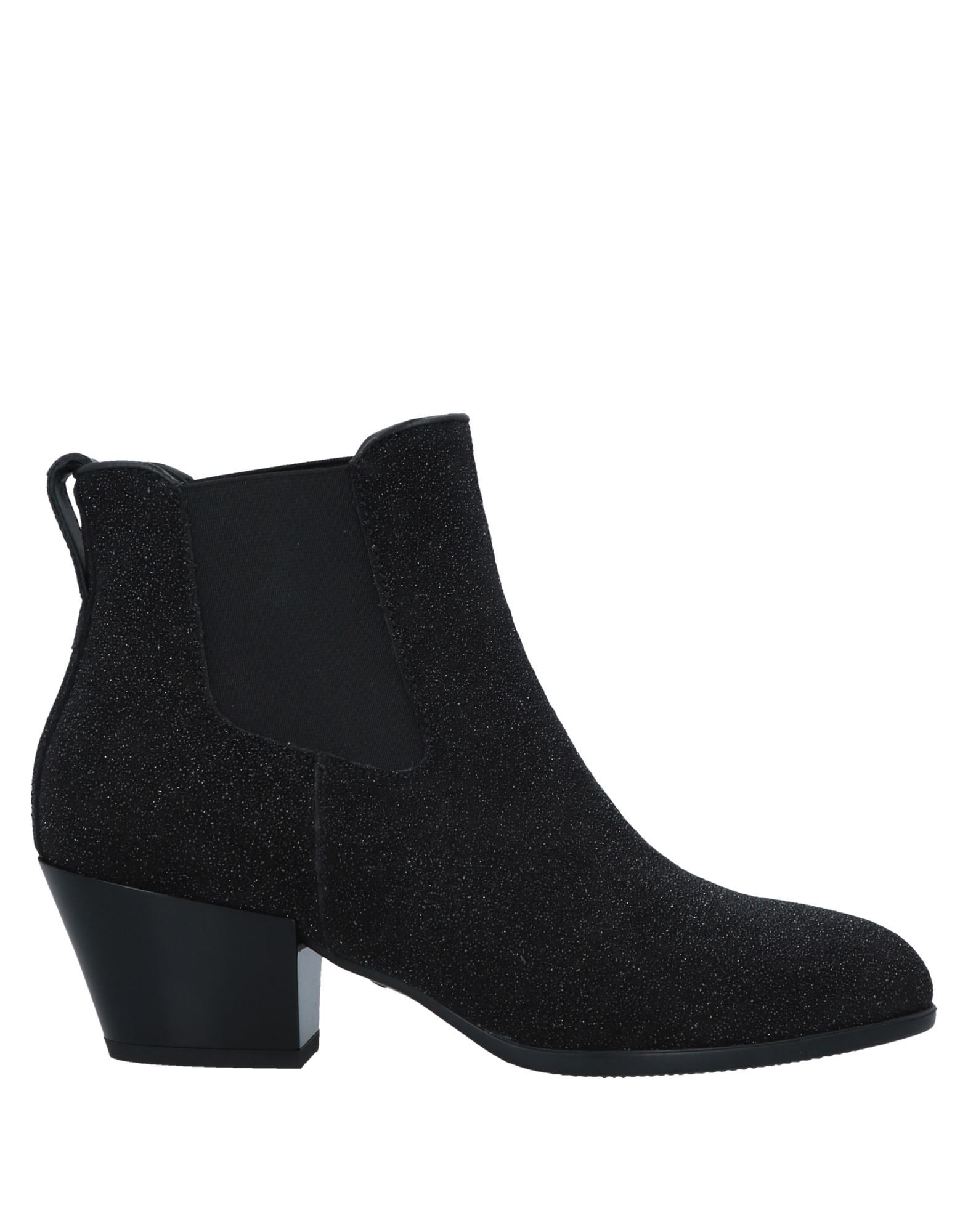 Hogan Ankle Boots In Black