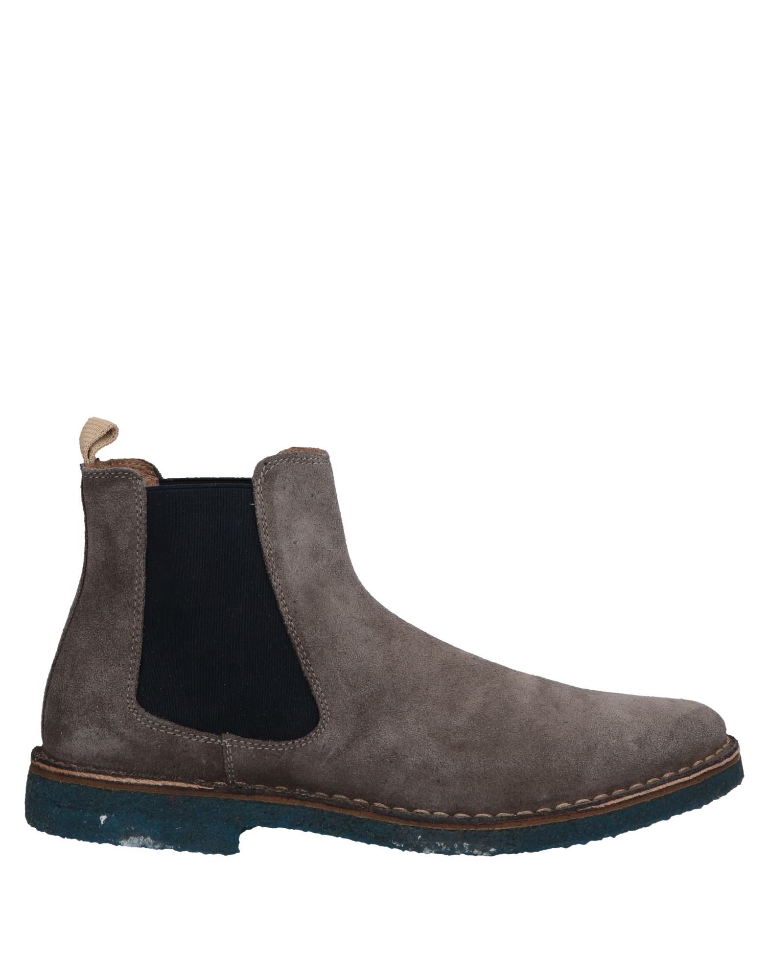 Wally Walker Ankle Boots In Grey