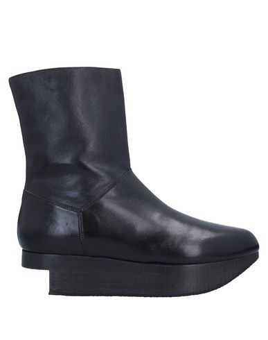 Полусапоги и высокие ботинки Vivienne Westwood 11723430wt