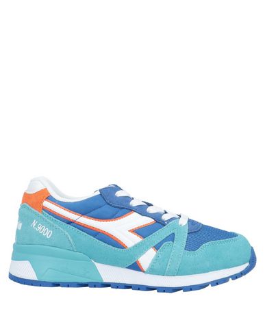 фото Низкие кеды и кроссовки Diadora