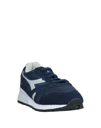 фото Низкие кеды и кроссовки Diadora