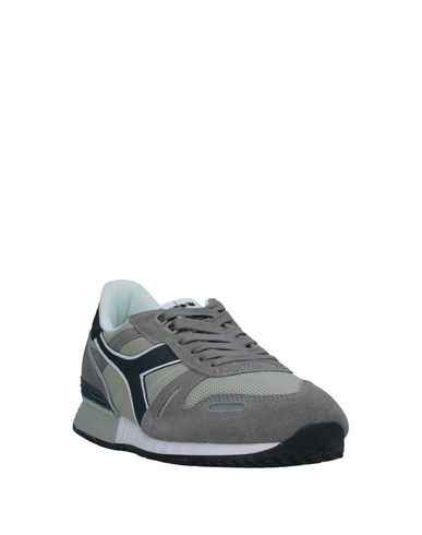 фото Низкие кеды и кроссовки Diadora