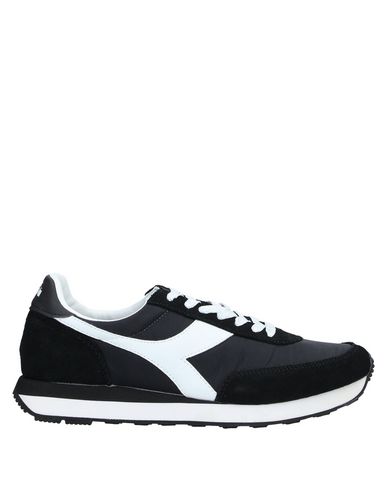 фото Низкие кеды и кроссовки diadora