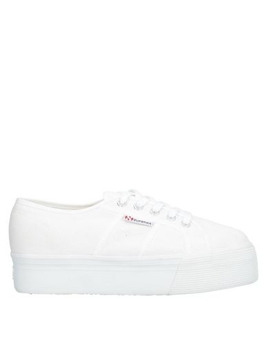 фото Низкие кеды и кроссовки Superga