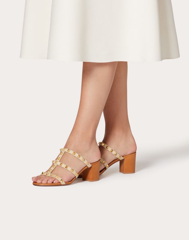 valentino garavani rockstud raffia mules