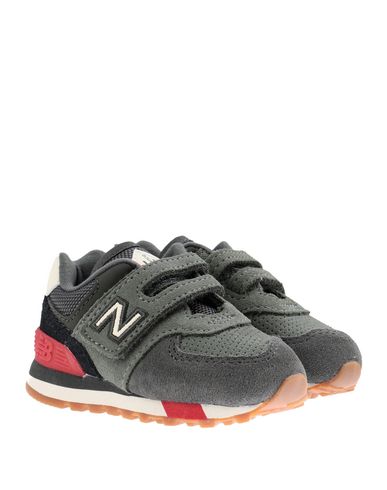 фото Низкие кеды и кроссовки new balance