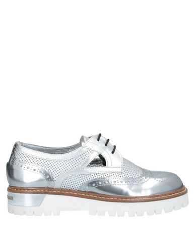 Обувь на шнурках