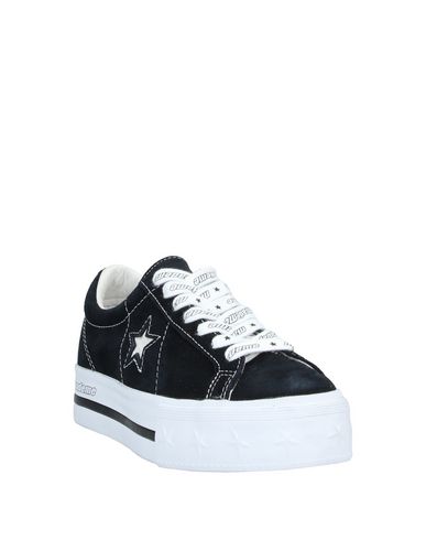 фото Низкие кеды и кроссовки Converse one star