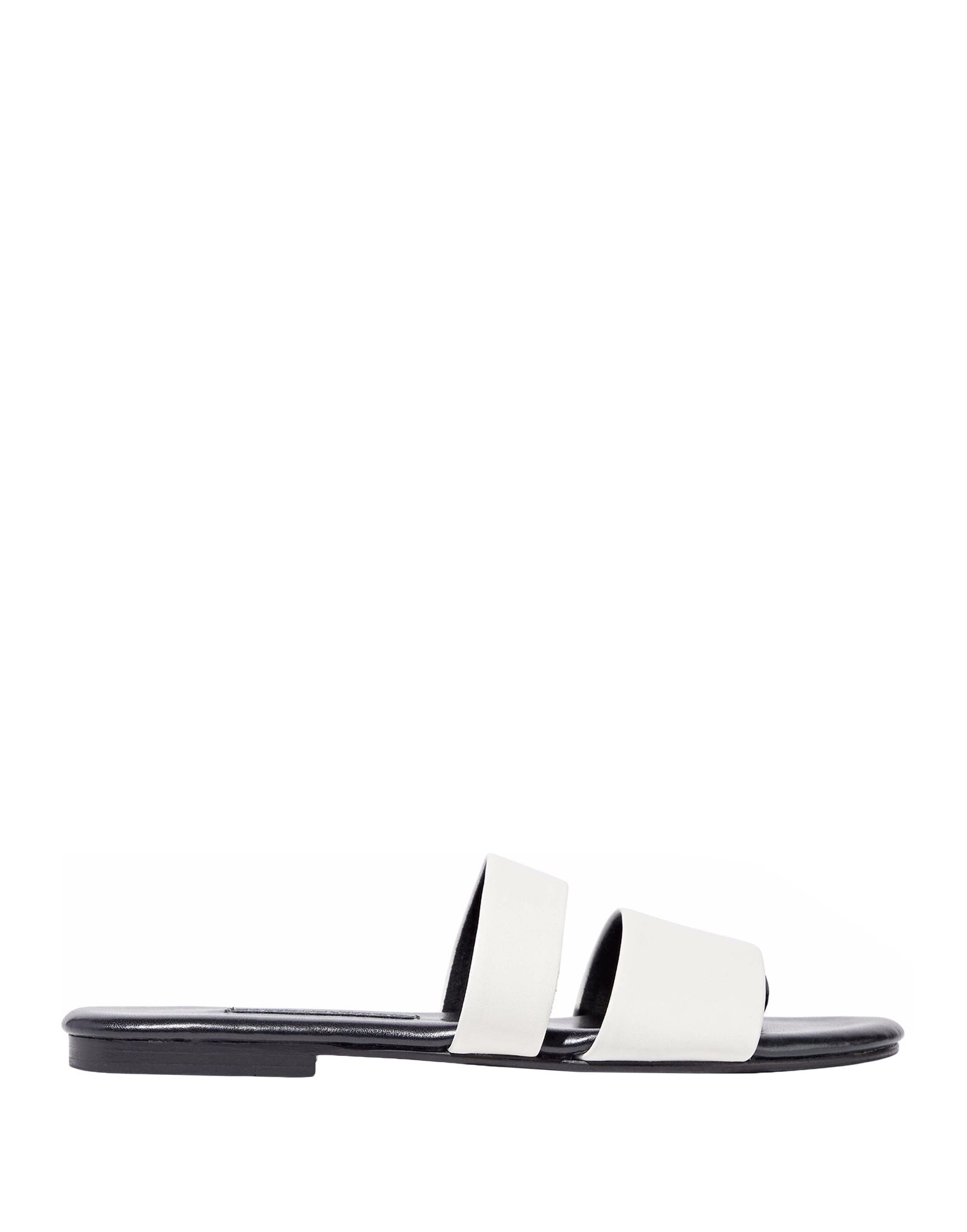 Newbark Sandals In White | ModeSens