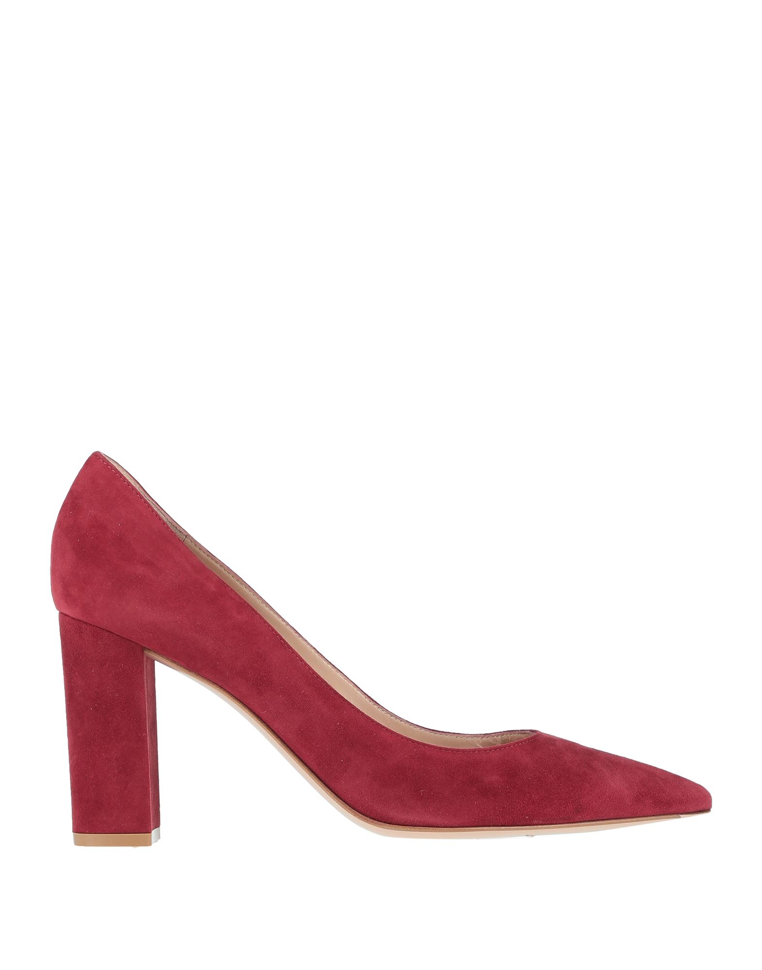 Gianvito Rossi Pumps In Maroon