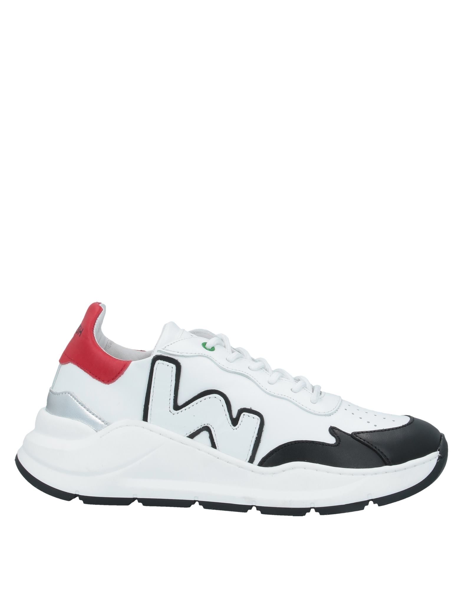 womsh vegan trainers | LIVEKINDLY