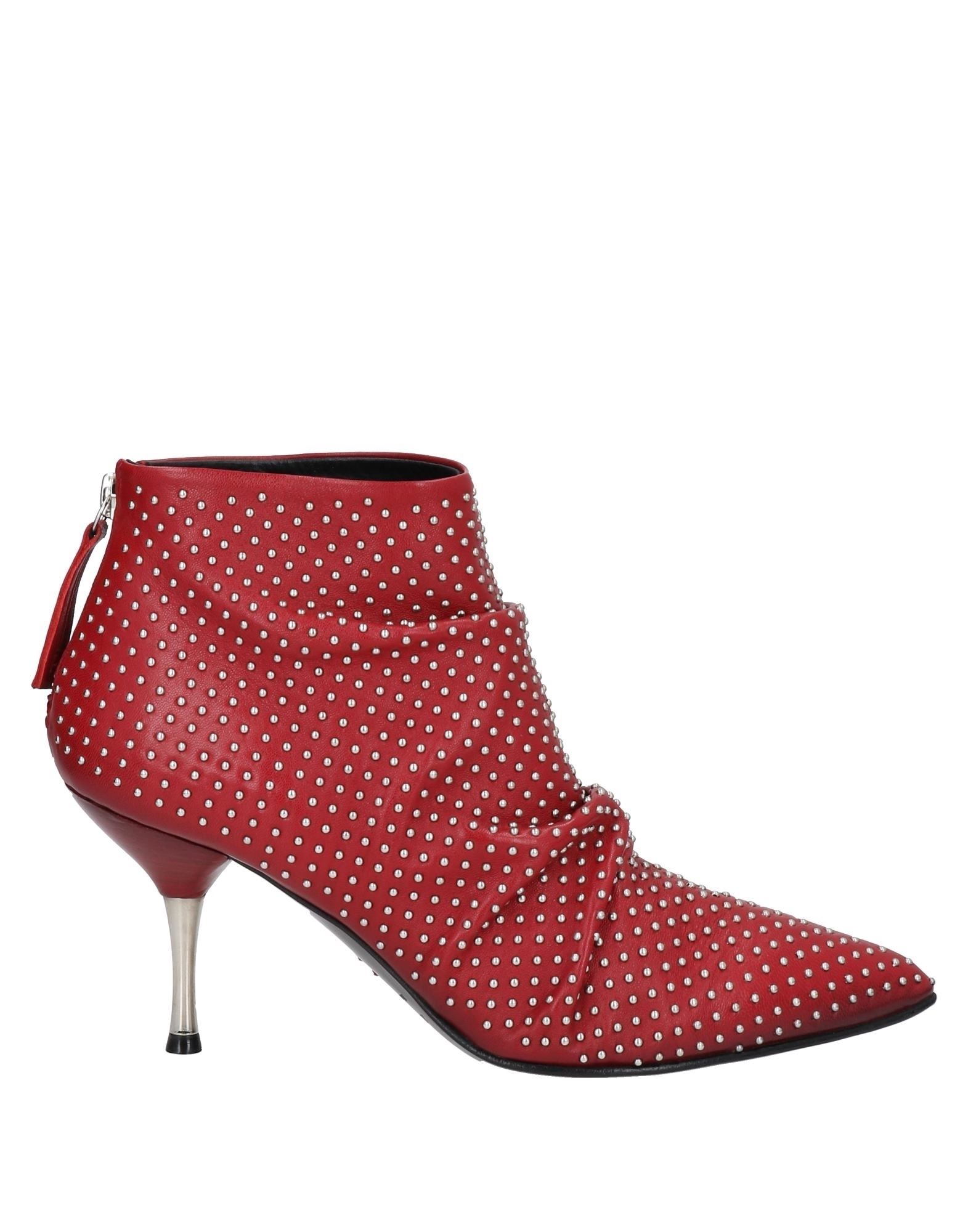 Halmanera Ankle Boots In Maroon
