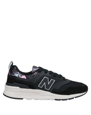 фото Низкие кеды и кроссовки new balance