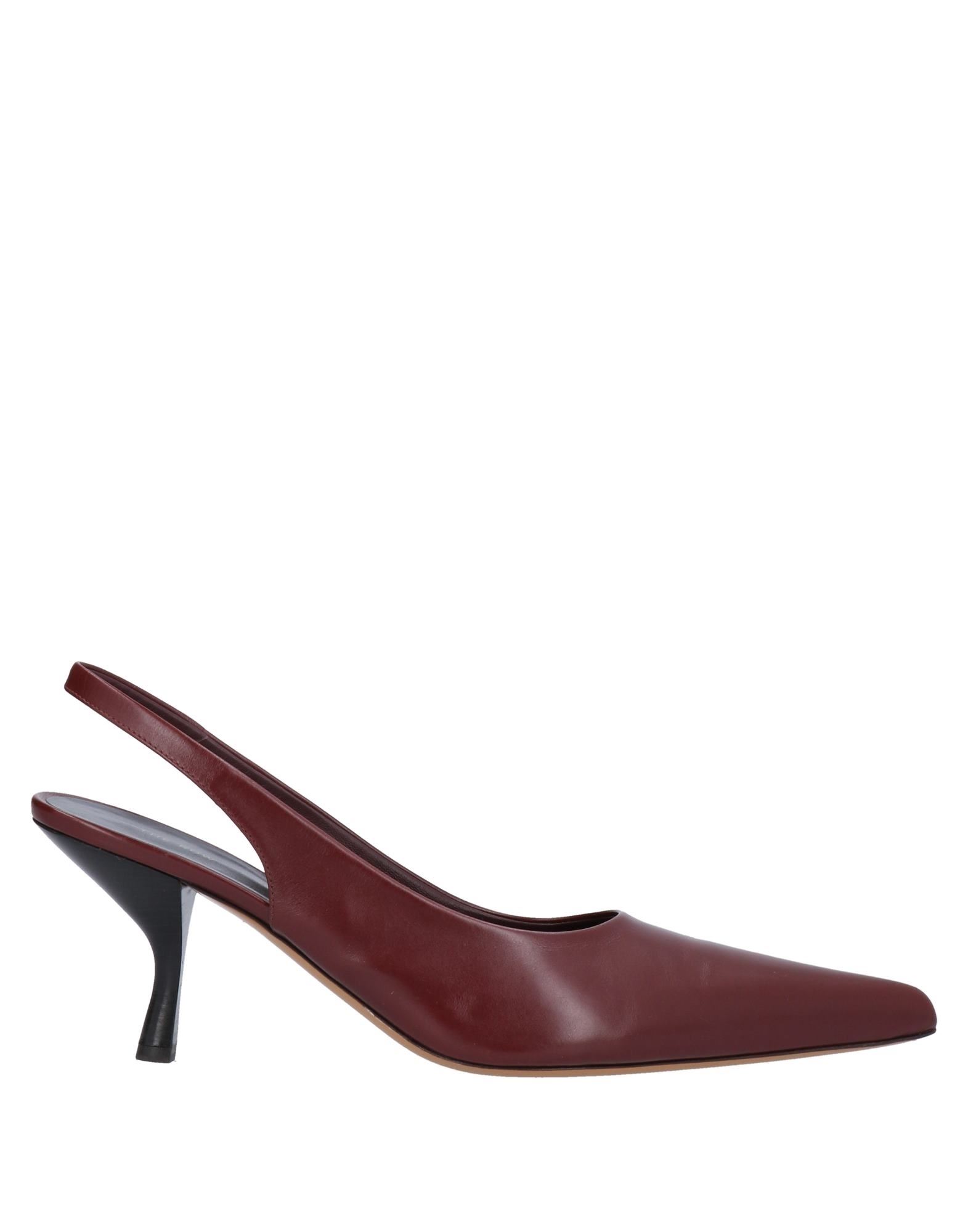 The Row Pumps In Maroon