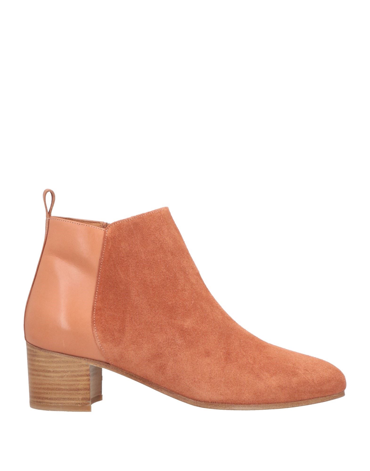 Sessun Ankle Boots In Pink