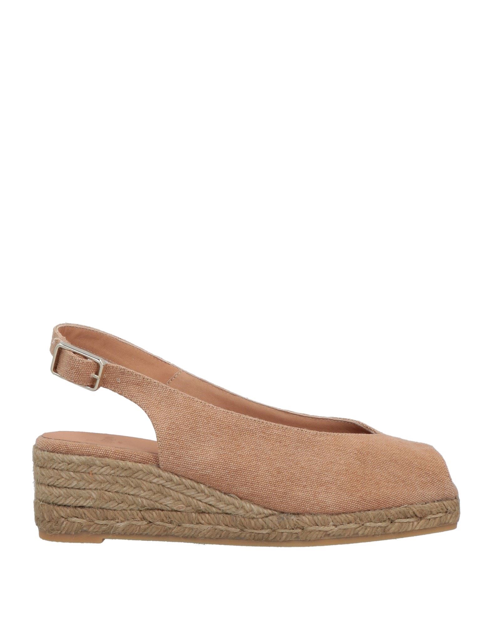 Castaã±er Espadrilles In Sand
