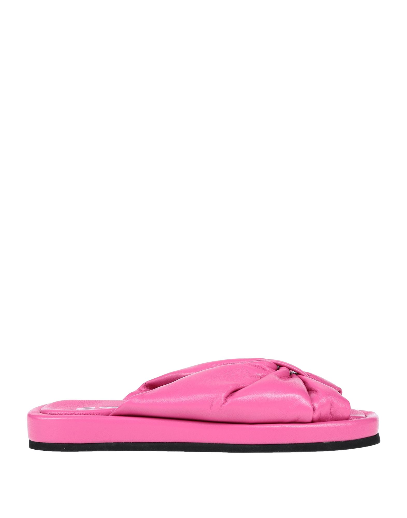 Strategia Sandals In Pink