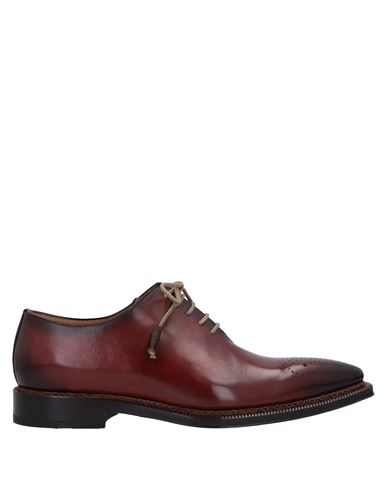 Обувь на шнурках