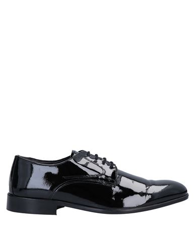 Обувь на шнурках