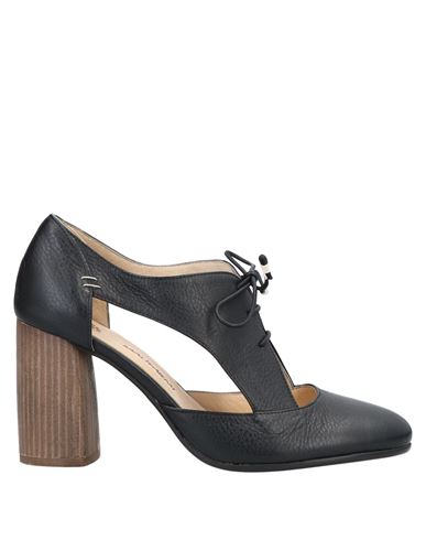 Обувь на шнурках