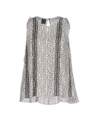 Топ без рукавов